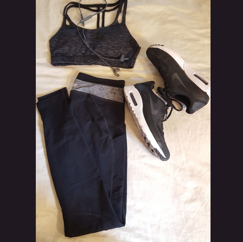 Forever 21 Workout leggings with pockets